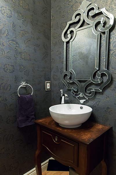Coulter's Living - Laura Blair Interior Designs Bathroom