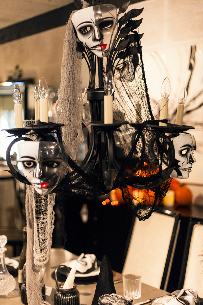 15 Easy Halloween Decoration Ideas For Your Home Coulters